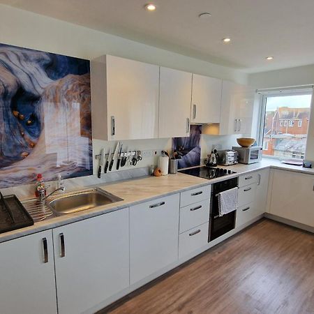 Number 10 Stunning Apartment, Fantastic Location! Exmouth Kültér fotó